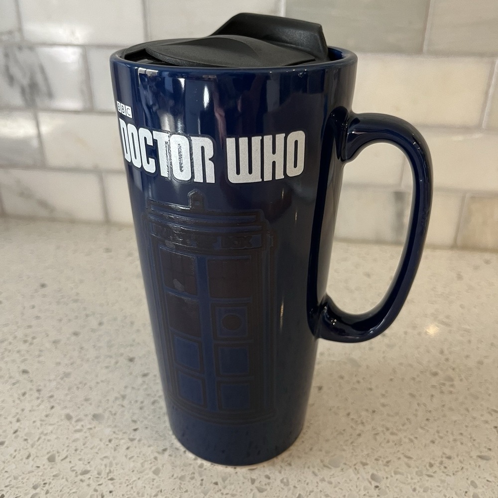 BBC Doctor Who TARDIS Heat Changing Tall Ceramic Travel Mug Cup w/ Lid 20oz Blue